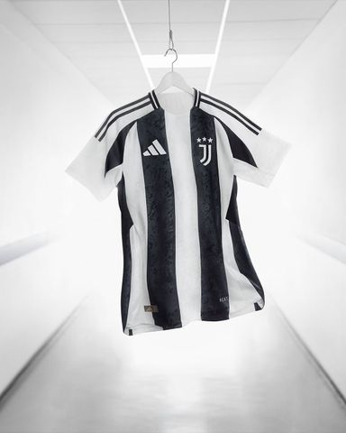 JUVENTUS HOME KIT 24/25