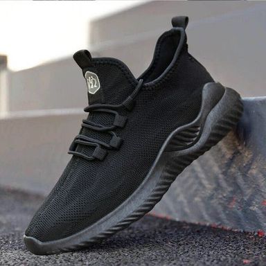 Fashion chaussures de sport décontractées pour hommes Noir (Pointure disponible 42,43 et 44)