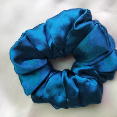 Plain silk scrunchies 