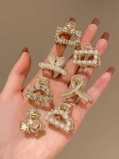 7pcs Womans Pearl and Rhinestone Decor set 