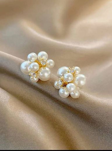 Cultured Faux Pearl Decor Earring