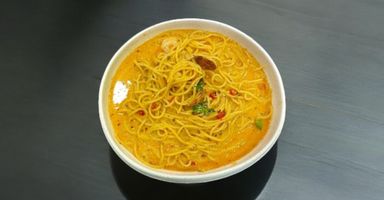 TOMYAM SEAFOOD SPAGHETTI 