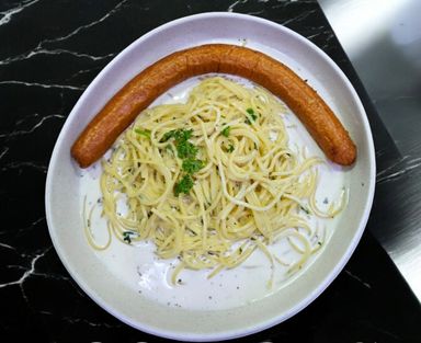 FOOTLONG SAUSAGE SPAGHETTI 