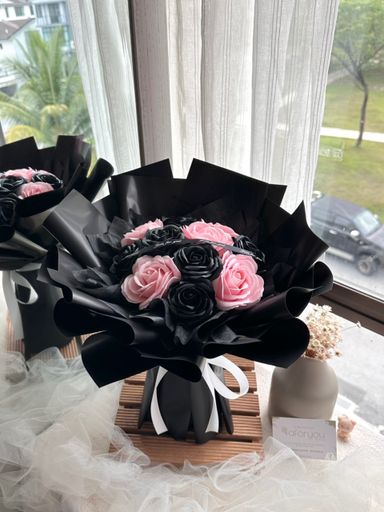 11 Stalk Soap Rose Ribbon Bouquet