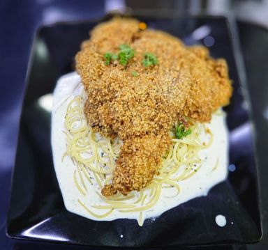 carbonara chicken chop spaghetti 