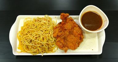 SPICY FRIED CHICKEN CHOP SPAGHETTI 