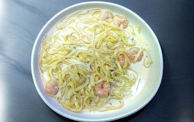 CREAMY CAJUN FETTUCCINE PRAWN 