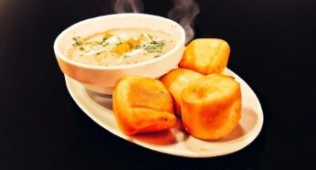 MUSHROOM SOUP WITH MANTOU 