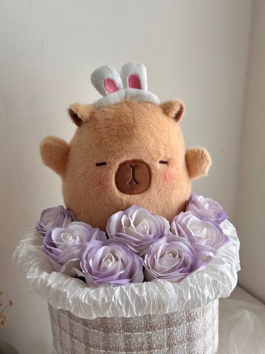 Capybara Round Bouquet