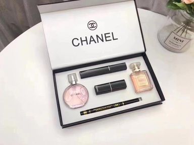 COCO Chanel Miniature Gift Set