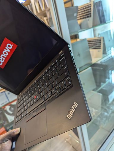 Lenovo ThinkPad X280 Core i5 8GB / 256GB SSD