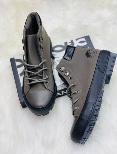 Unisex Sunny Boots