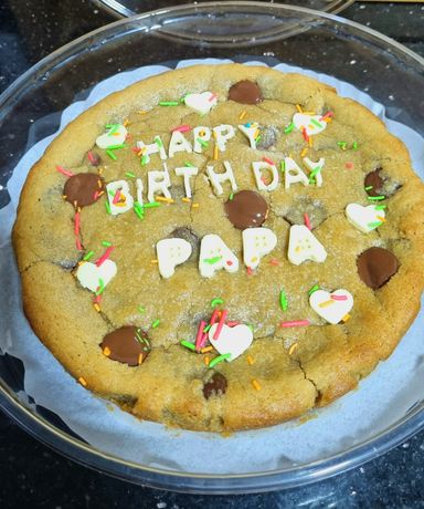 Nutella Chocolate Chip Cookie Cake (8 Slices)