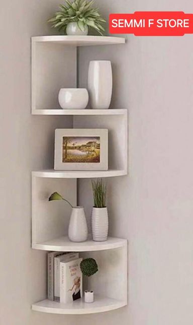 Corner shelf