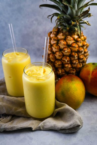 Pineapple smoothie