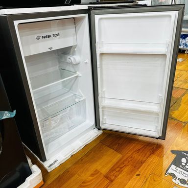 Hisense 120L single door fridge with freezer RR120DAGS