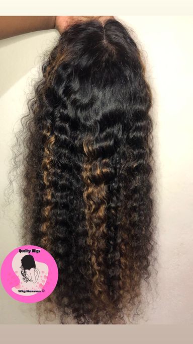 22inch Wear & Go Highlight Ombré Curly Wig 5x6