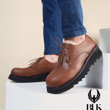 Men's leather shoes 