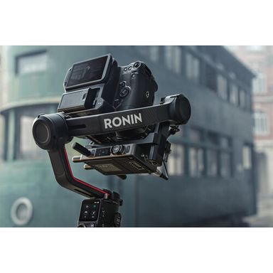 DJI RS 3 Pro Gimbal Stabilizer Combo