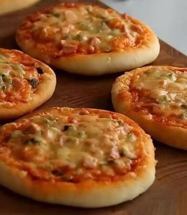 Mini pizzas (12)