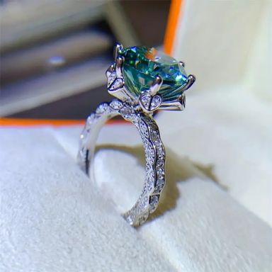  1pc 5 Carat Green Moissanite Ring, 925 Sterling Silver, Sparkling 18K Gold Plated,