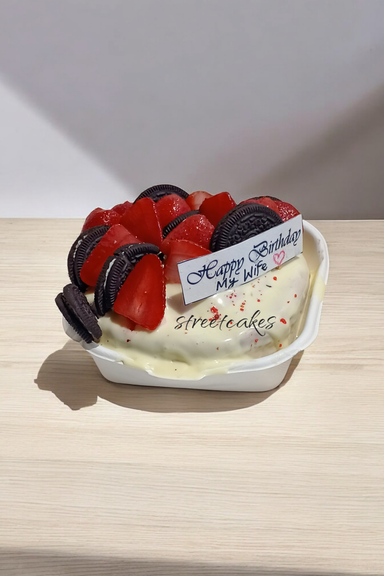 RED VELVET BENTO WITH SIGNATURE CREAM