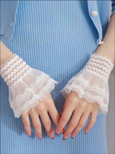 Lace Trim Ruched Cuffs