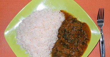 White Rice and Banga Soup (Ofe Akwu) 