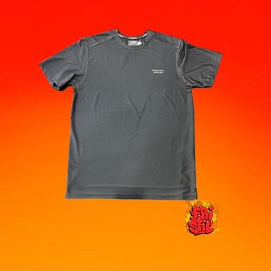 REMERA DE TEJIDO SUAVE Y LIVIANO DRY