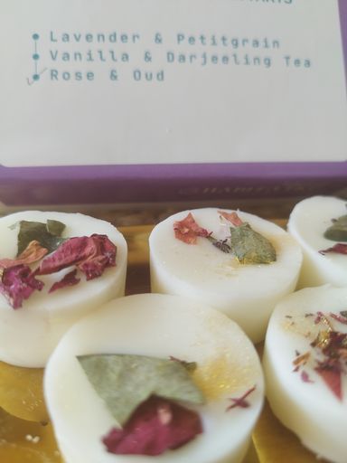 12 Round Scented Wax Tarts