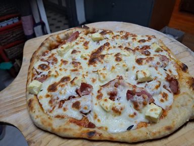 5x Pizza sourdough bases with Tomato Sauce