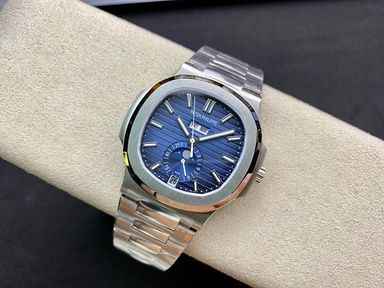 Patek Philippe Nautilus Annual Calendar 5726