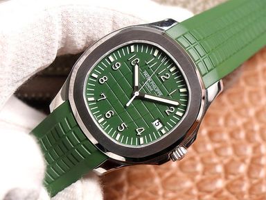 Patek Philippe Aquanaut 5165a