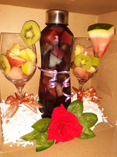 Sangria gift