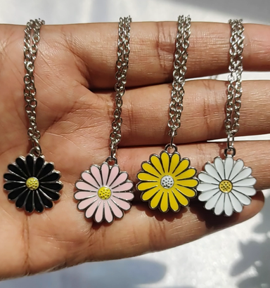 Flower pendant chain 