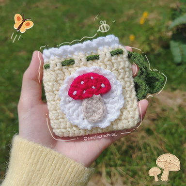 Mini mushroom pouch 