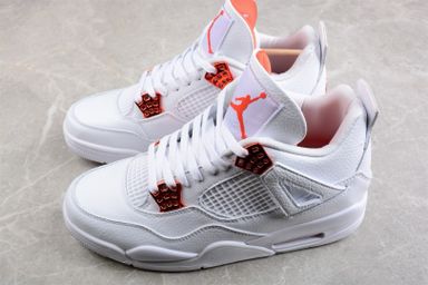 Jordan 4 metallic red