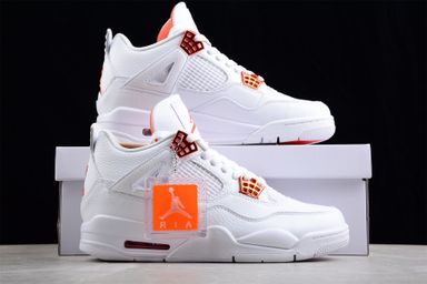 Jordan 4 metallic red