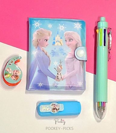 Elsa-themed stationery set.