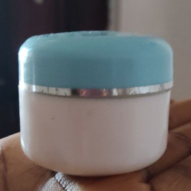 Brightening face cream 