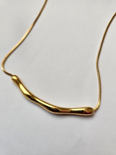 Hammered Pendant Necklace 