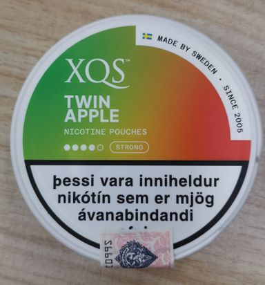 XQS TWIN APPLE STRONG ( Nicotine Content: 20 mg/pouch 20 Pouches )