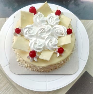 White Forest Cake