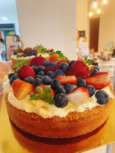 Berries and cream Cake