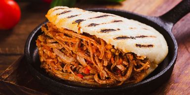 Arepa de Carne Mechada