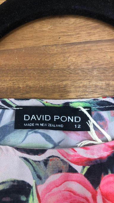 David Pond Top Size 12