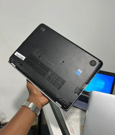 HP Elitebook 820 G3, Core i5, 6th generation