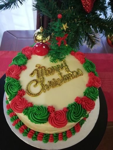 1/2kg Orange Butter Cake with Butter Icing Christmas theme