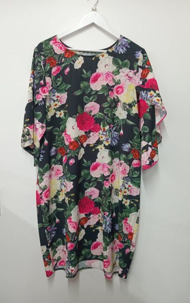 Annah Stretton Dress size L