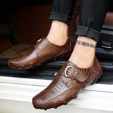 Handmade leather men mocassin shoes